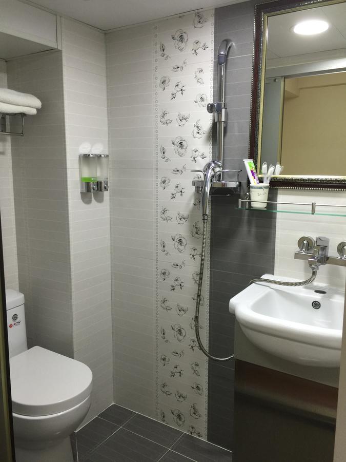 Hong Kong Tai San Guest House Exterior photo
